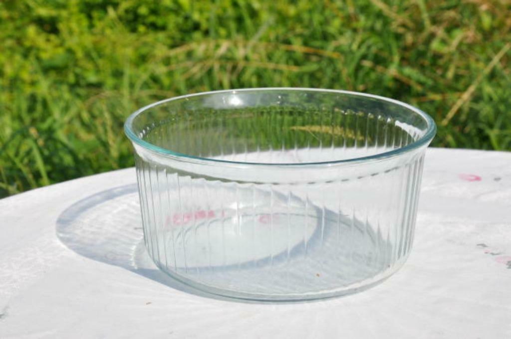 §  plat a soufflet en pyrex, Maison & Meubles, Cuisine | Vaisselle, Enlèvement ou Envoi, Utilisé, Autres matériaux, Autres types