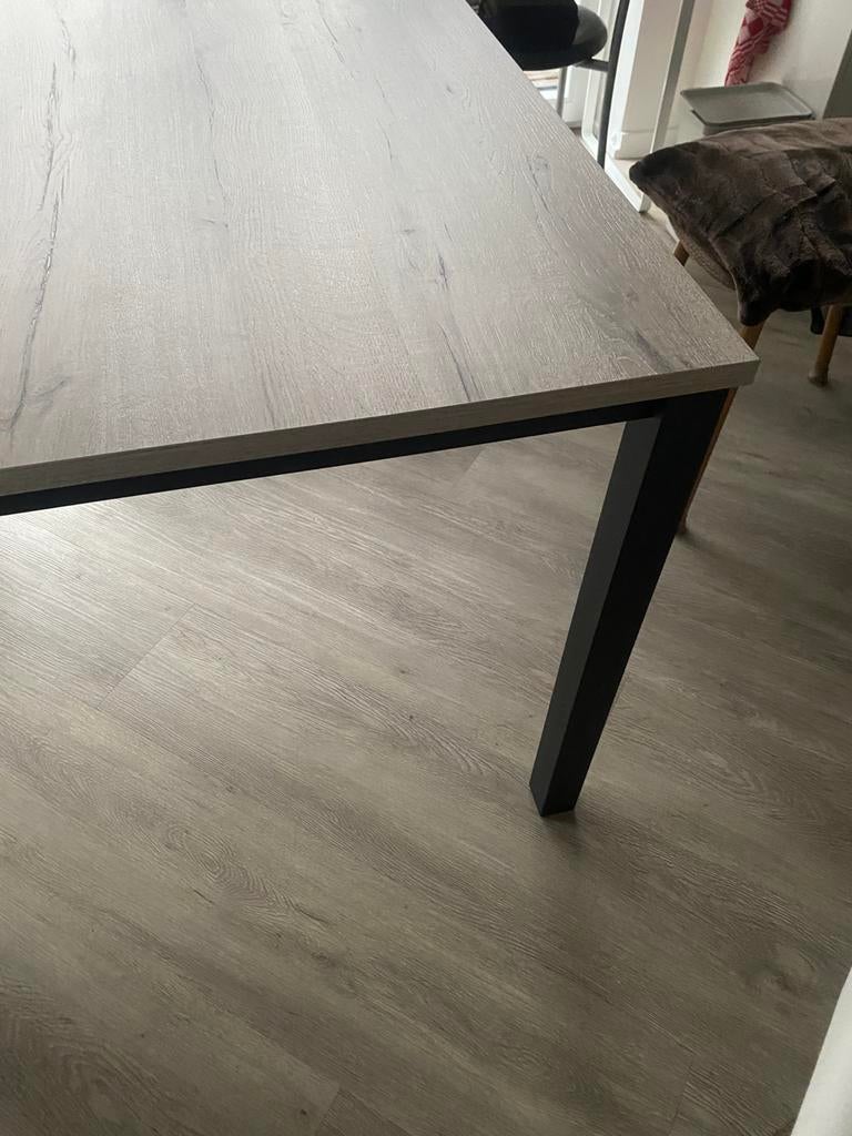 Tafel 1m op 1m  gevlamt vol hout, Huis en Inrichting, Tafels | Eettafels, Ophalen, Vierkant, Zo goed als nieuw, Vier personen
