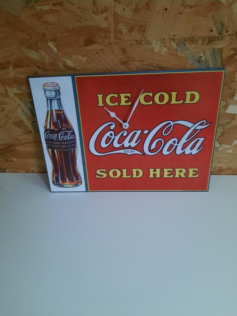 Coca-Cola klok, Ophalen