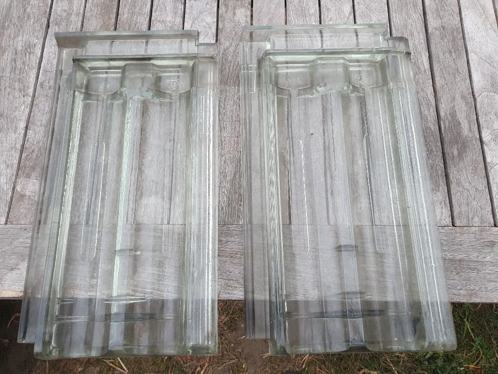 2 glazen dakpannen, Enlèvement ou Envoi, Comme neuf, Autres matériaux, Tuiles