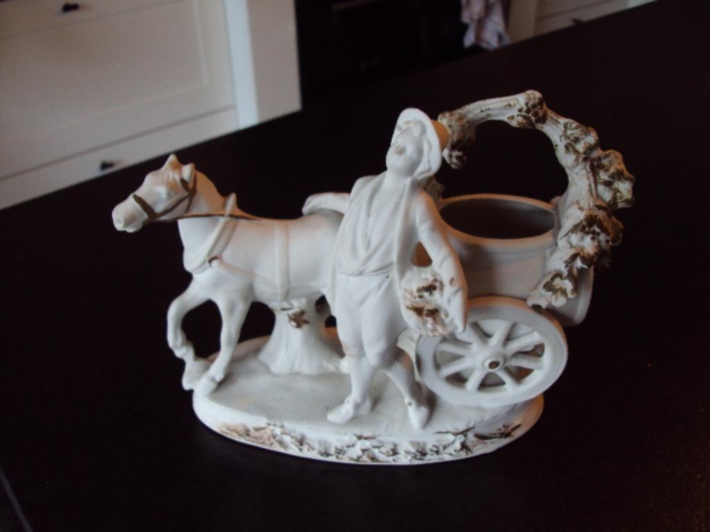 belle statue de cheval avec charrette et homme, Enlèvement, Comme neuf