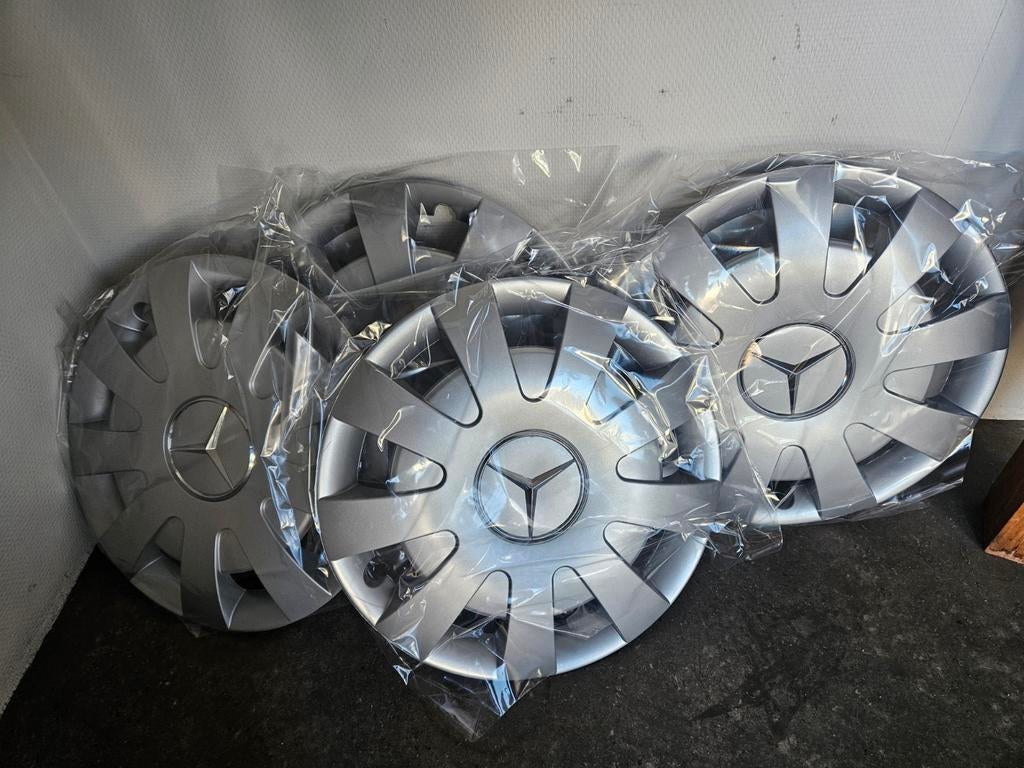 Set wieldoppen Mercedes Sprinter 16 inch, Ophalen of Verzenden, Nieuw