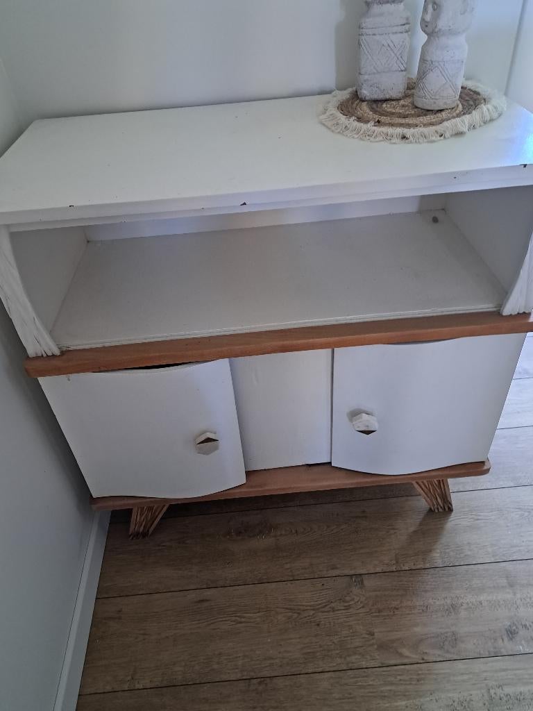 Petit meuble relooké, Antiquités & Art, Antiquités | Meubles | Armoires, Enlèvement