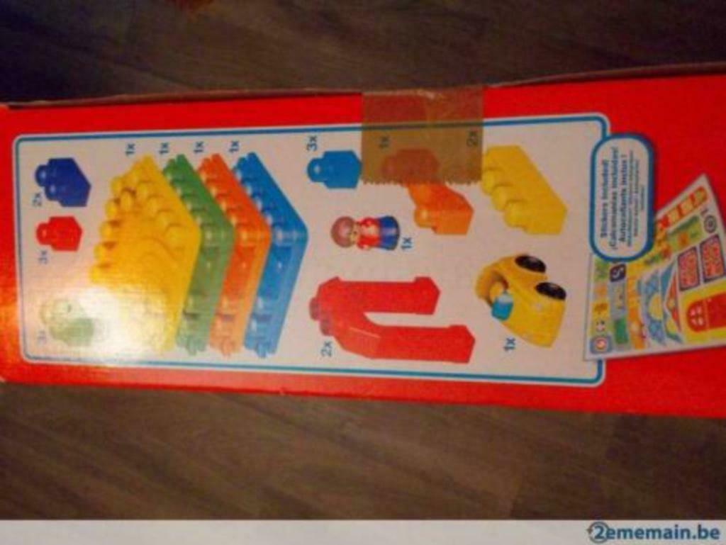 mega bloks table  contenu, Enlèvement