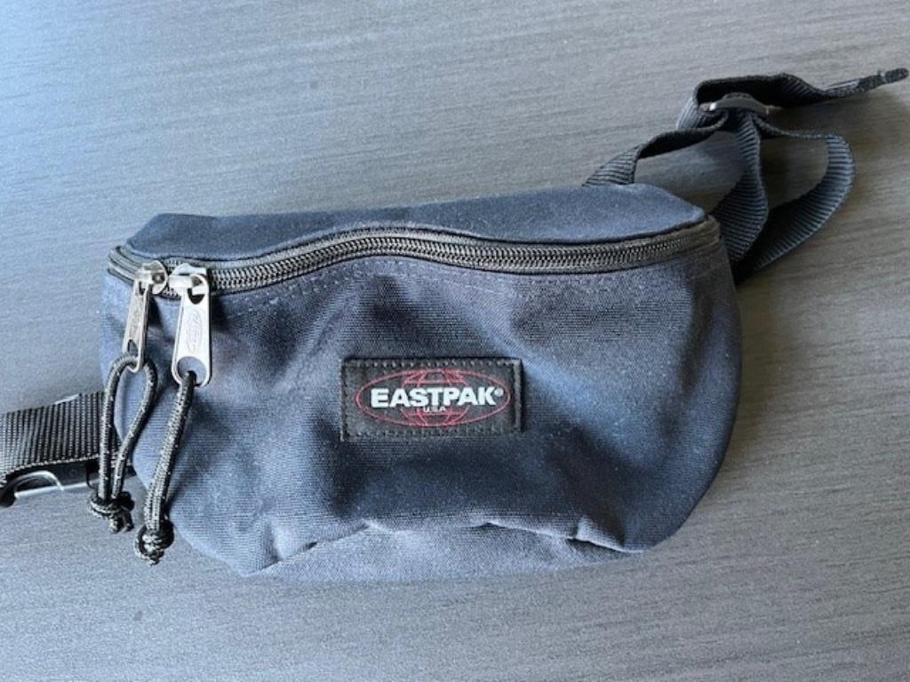 Eastpak Heuptasje, Ophalen of Verzenden, Zo goed als nieuw, Blauw, Overige merken