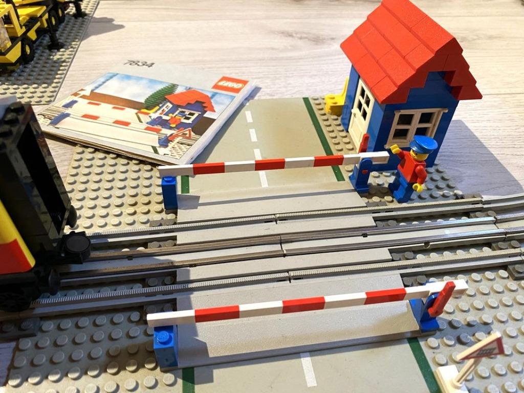 Lego set 7834 Railway Crossing uit 1980, Ophalen of Verzenden, Zo goed als nieuw, Complete set, Lego