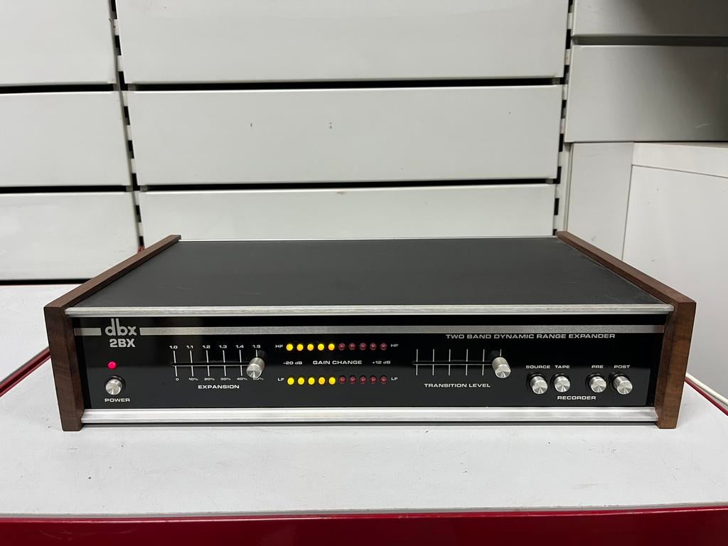 dbx 2BX Dynamic Range Expander – culte - coffret bois, Musique & Instruments, Amplis | Clavier, Moniteur & Sono, Utilisé, Enlèvement ou Envoi