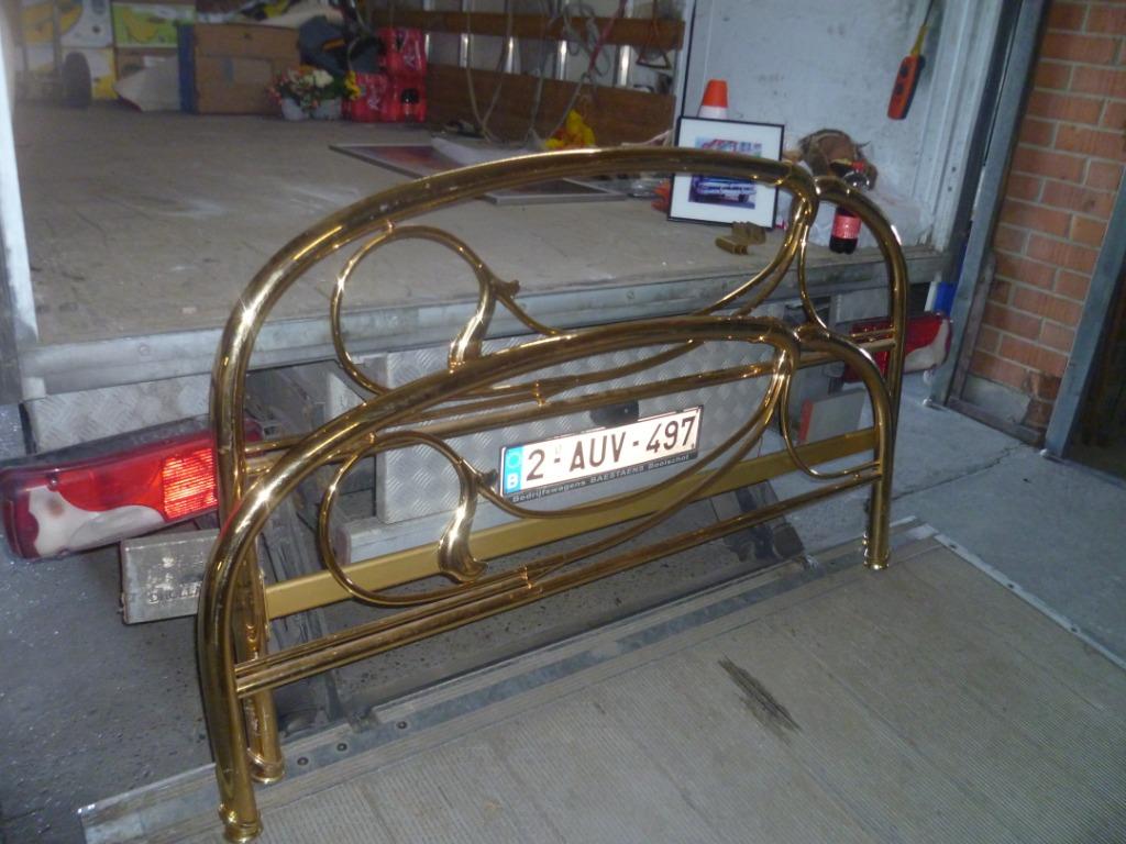 GROOT KOPEREN BED, Ophalen