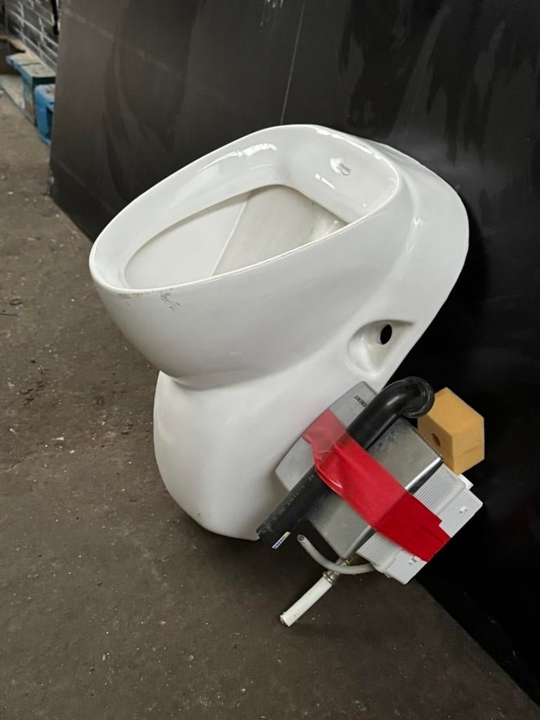 URINOIRS  (KERAMAG) Met gebruiksensor, Bricolage & Construction, Enlèvement