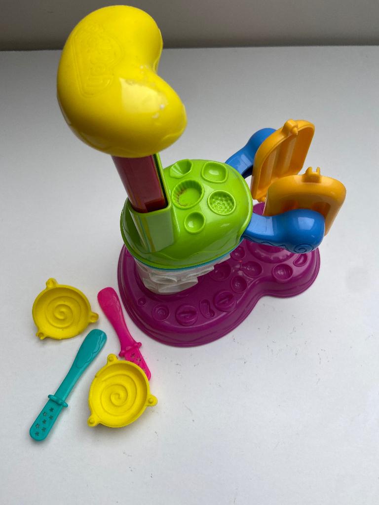 Play Doh ijsjesmaker, Ophalen of Verzenden, Gebruikt, Knutselen
