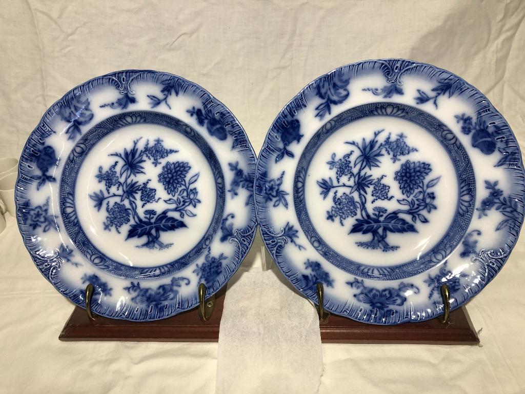 2 Porseleinen borden van Villeroy & Boch bloemenmotief, Enlèvement ou Envoi