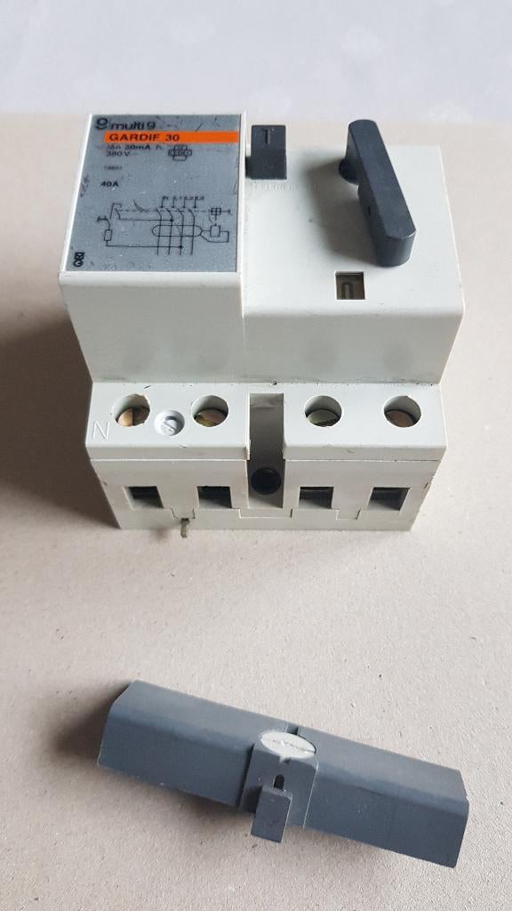 380v driefasig differentieel, Doe-het-zelf en Bouw, Ophalen of Verzenden, Zo goed als nieuw, Overige typen