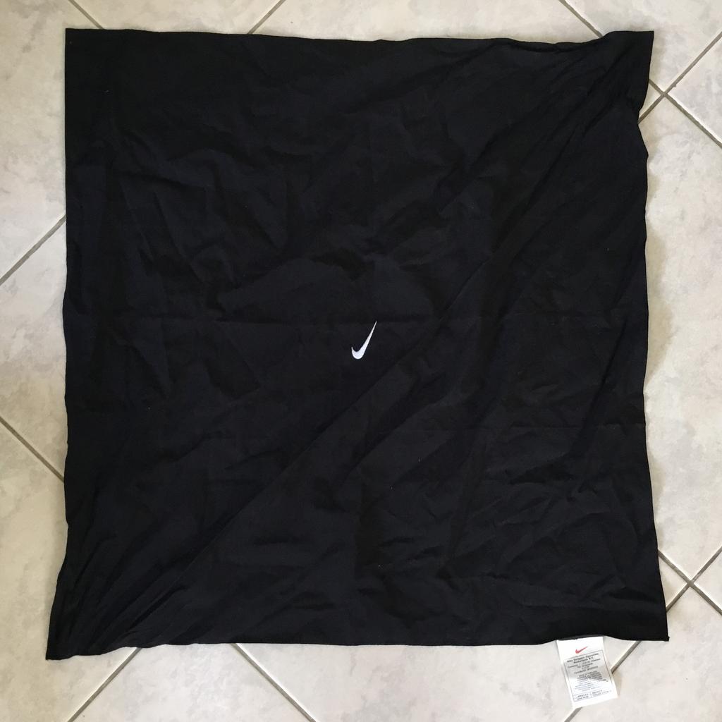 Mooie Nike Sjaal in zwart, Ophalen of Verzenden, Zo goed als nieuw