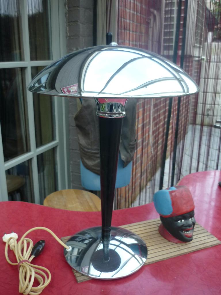 Lampe Sara de la marque Titan Lighting / Style Paquebot, Envoi