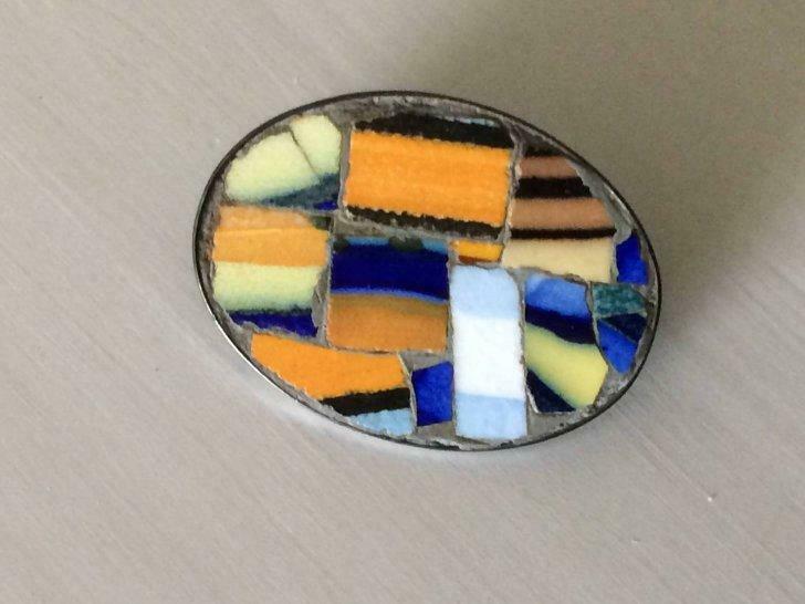 Broche artisanale en céramique sur argent, Envoi, Utilisé, Argent, Argent