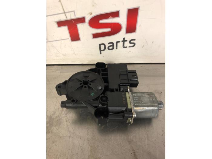 Moteur de vitre portière d'un Volkswagen Golf, Volkswagen, -, 3 mois de garantie, Utilisé