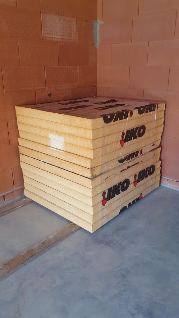IKO Enertherm ALU 80mm – 120x120 cm, Doe-het-zelf en Bouw, Isolatie en Afdichting, Ophalen, Dakisolatie, Zo goed als nieuw, Hardschuim (Pir)