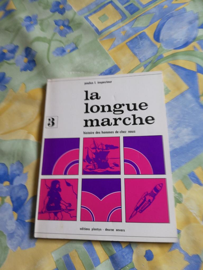 La longue marche. 3.Histoire des hommes de chez nous., Livres, Enlèvement ou Envoi, Comme neuf