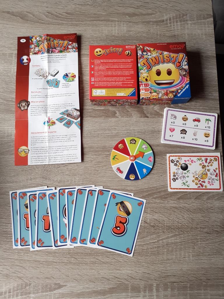 Jeu Twist Emoji Ravensburger, Hobby en Vrije tijd, Ophalen, Zo goed als nieuw