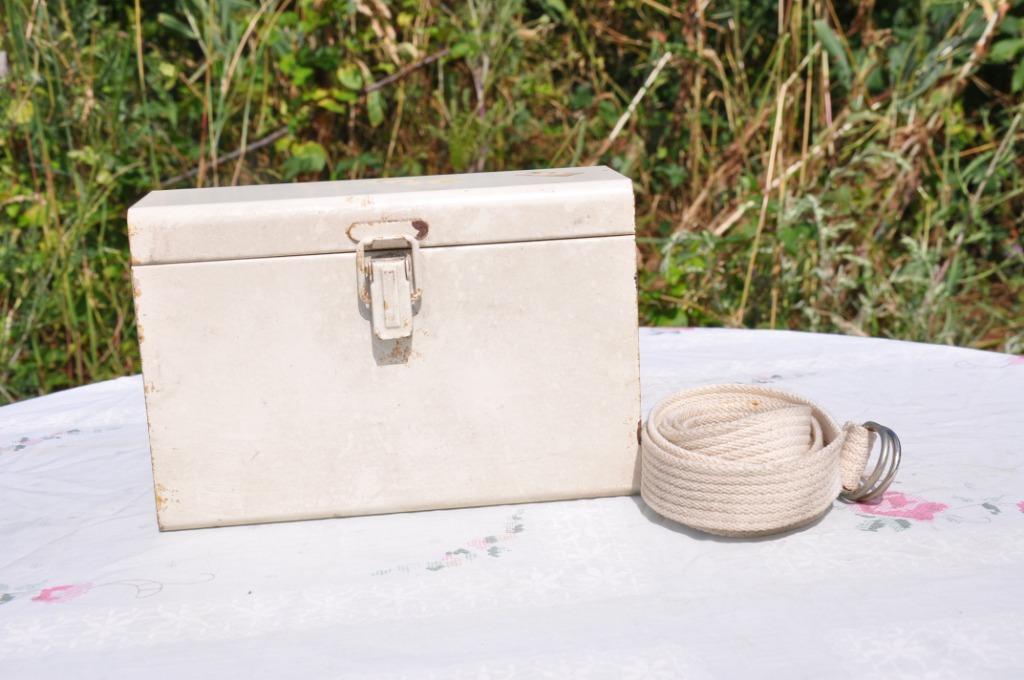 coffre sac en métal avec bandoulière, Enlèvement ou Envoi, Utilisé
