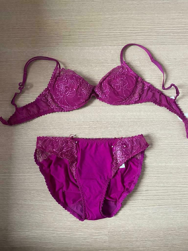 Marie Jo, BH 75 A, slipje S of 38, Marie Jo, Enlèvement ou Envoi, Violet, Ensemble