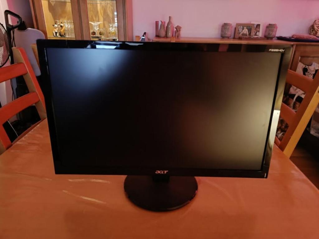 Moniteur pc Acer 22 pouces connexion DVI et crt, Enlèvement, Comme neuf, DVI