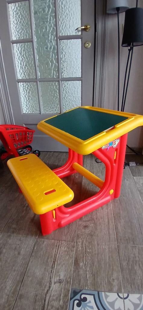 Bureau enfant smoby, Enlèvement, Utilisé