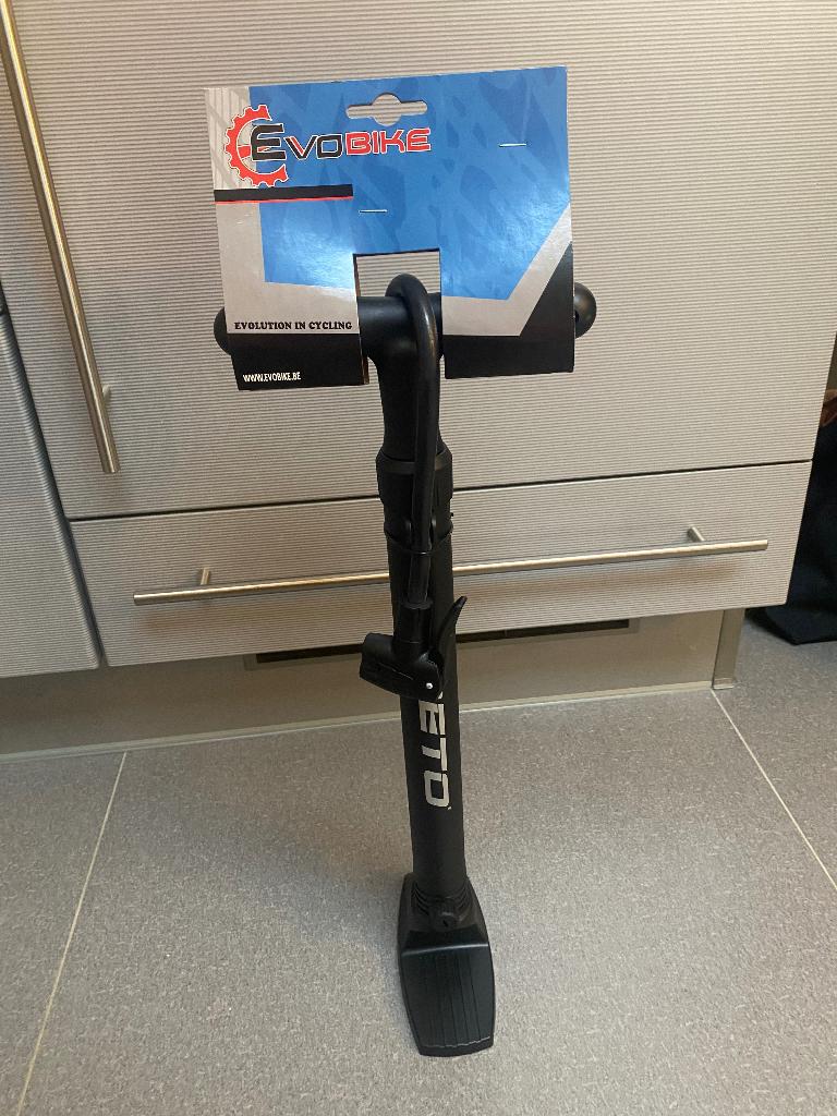 Beto voetpomp, Fietsen en Brommers, Ophalen of Verzenden, Nieuw