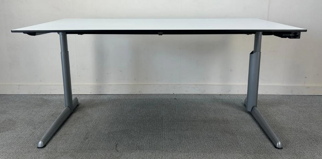 ergonomisch slingerbureau Ahrend 160x80 64-90cm hoog (3 st), Ophalen, Gebruikt, Werkplek, Mail@pv-consulting.com