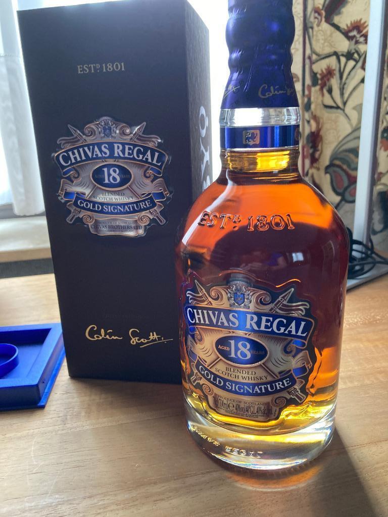 Chivas Gold, 18 ans, Collections, Vins, Enlèvement ou Envoi, Neuf, Autres types, Pleine