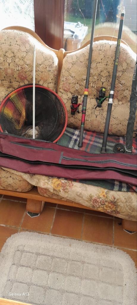 Matériel de pêche à vendre plusieurs lignes de différentes s, Enlèvement