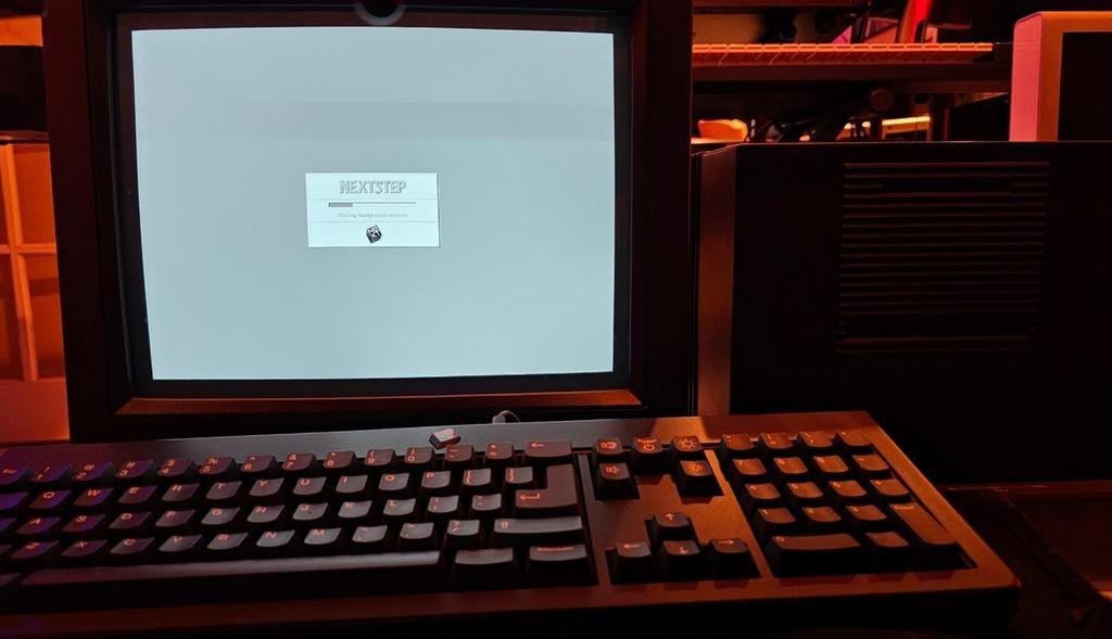 NeXTCube te koop (nieuwstaat), Enlèvement