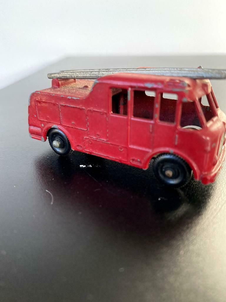 Matchbox Lesney No.9c Merryweather Marquis Fire III Engine, Enlèvement ou Envoi, Utilisé, Bus ou Camion