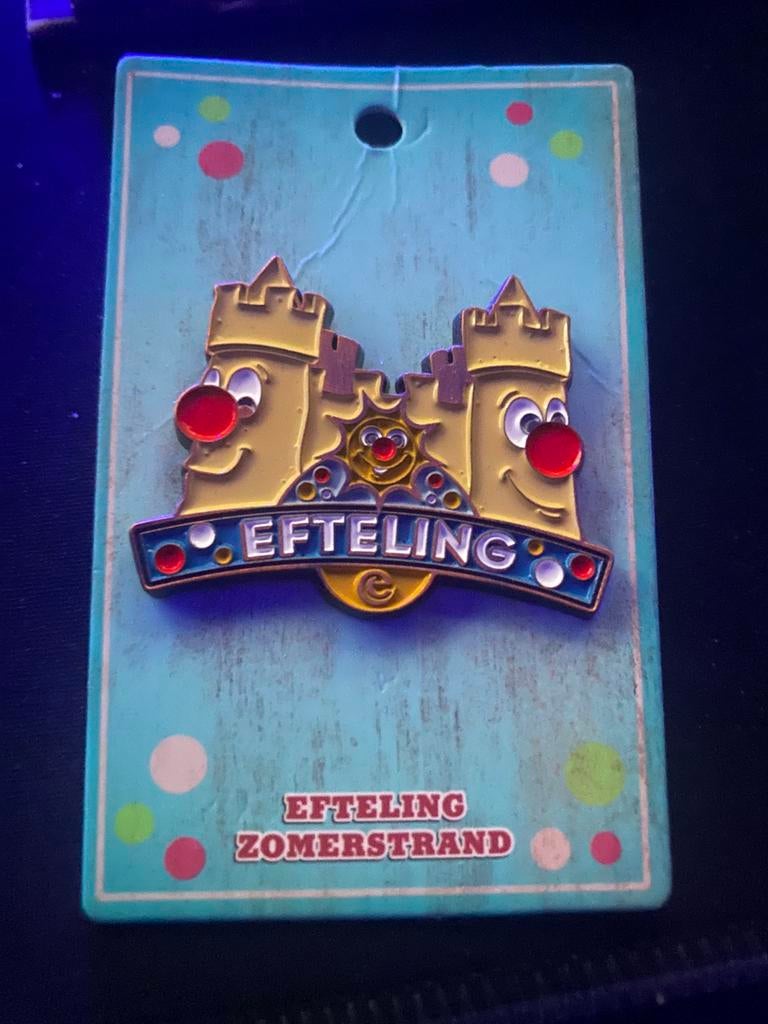 Efteling Zomerstrand pin, Ophalen, Zo goed als nieuw