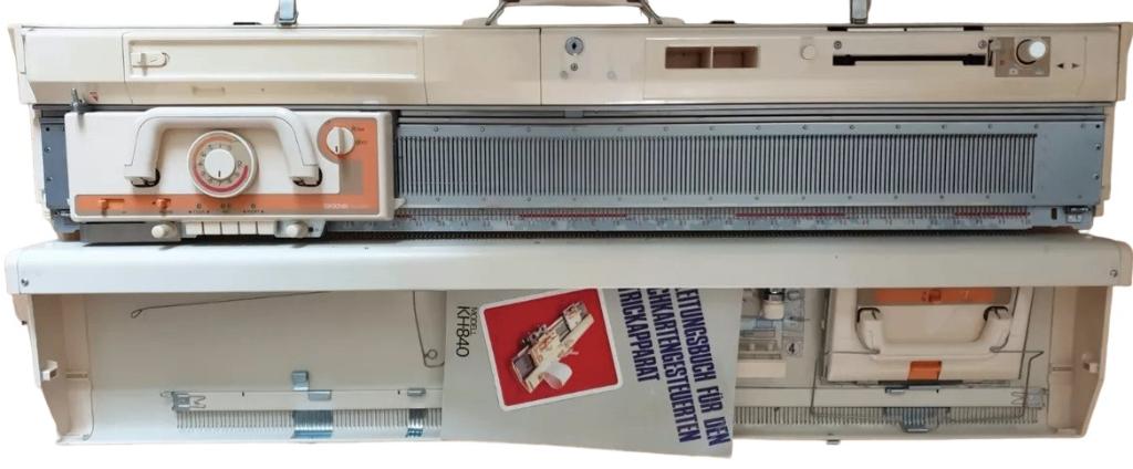 breimachine- Deze aanbieding betreft twee machines., Hobby en Vrije tijd, Breien en Haken, Zo goed als nieuw, Breien, Machine
