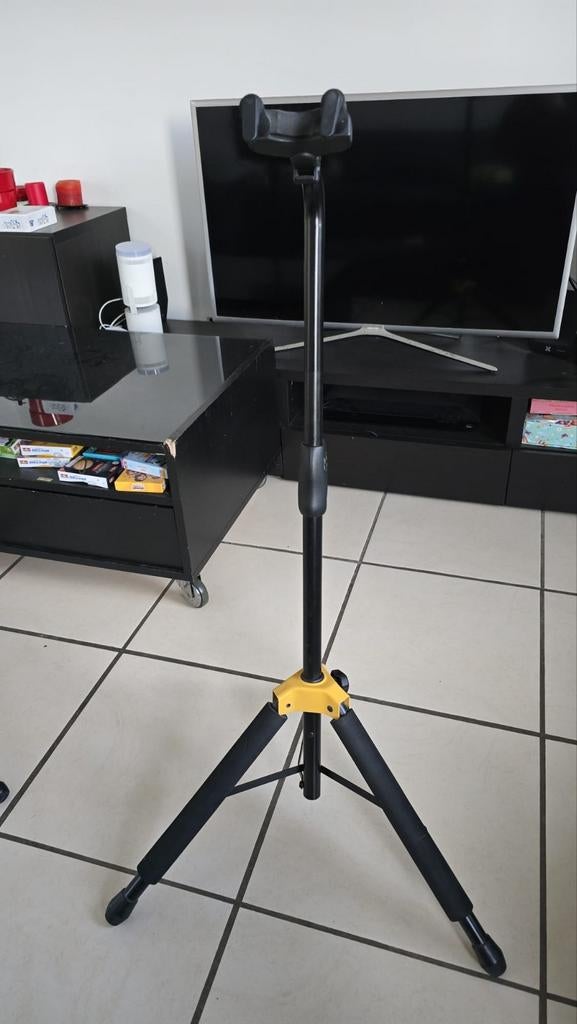 Pied guitare Hercules, Muziek en Instrumenten, Ophalen, Zo goed als nieuw, Instrumentstandaard, Gitaar