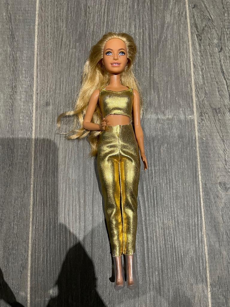 Barbie différente, Enlèvement ou Envoi, Utilisé, Barbie