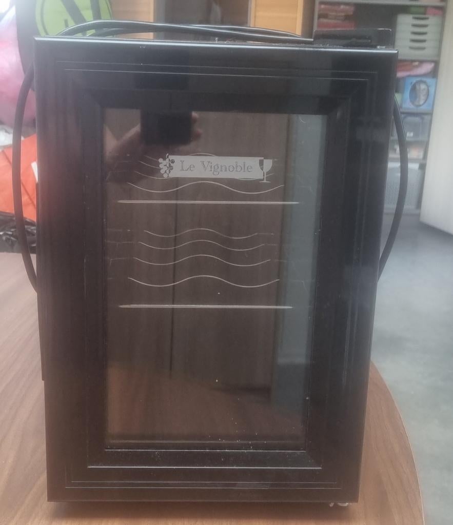 Armoire à vin pour 6 bouteilles, Enlèvement, Utilisé