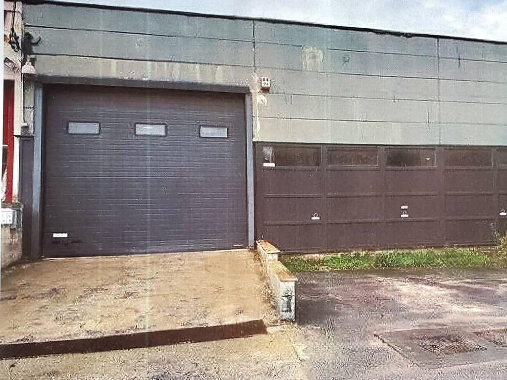 Entrepots /box a louer Genappe, Immo, Garages & Places de parking, Province du Brabant wallon