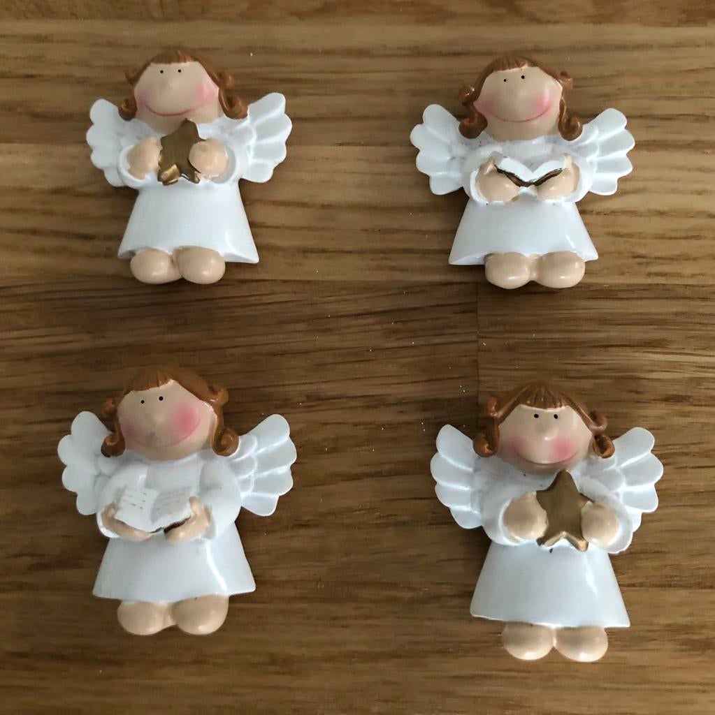 set van 4 witte engeltjes magneten, Diversen, Kerst, Ophalen of Verzenden, Zo goed als nieuw