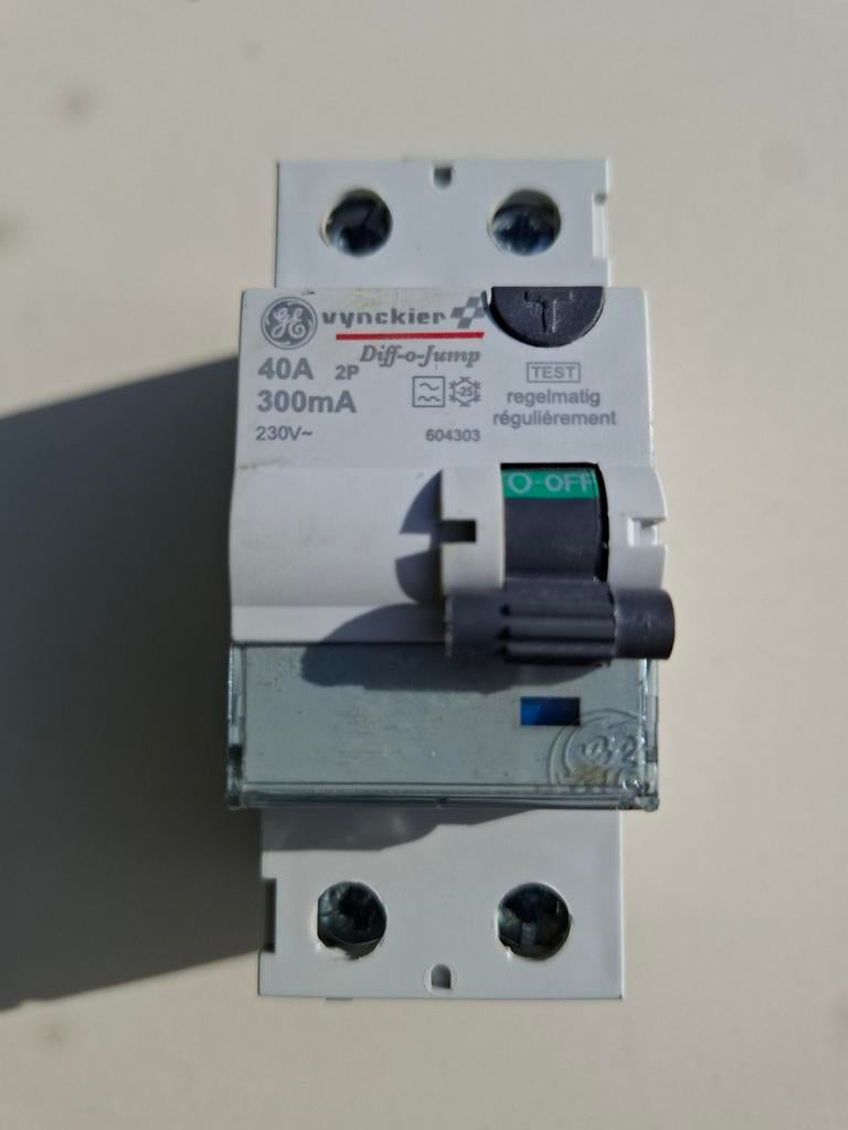 Diferentieel zekering 40A 300mA vynckier, Enlèvement ou Envoi, Utilisé
