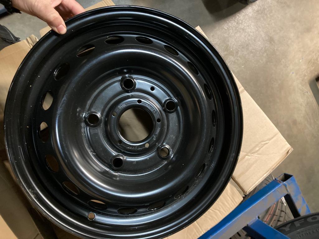 4 nouvelles jantes en acier noir pour Ford Transit, Enlèvement