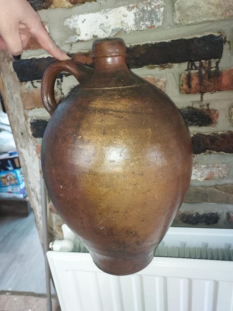 Ancienne jarre en terre cuite émaillée