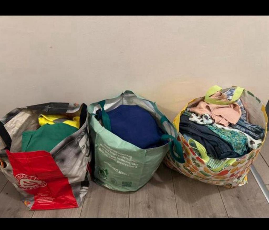 Lot Pakketten kleding  dames kinderen heren, Ophalen of Verzenden, Zo goed als nieuw