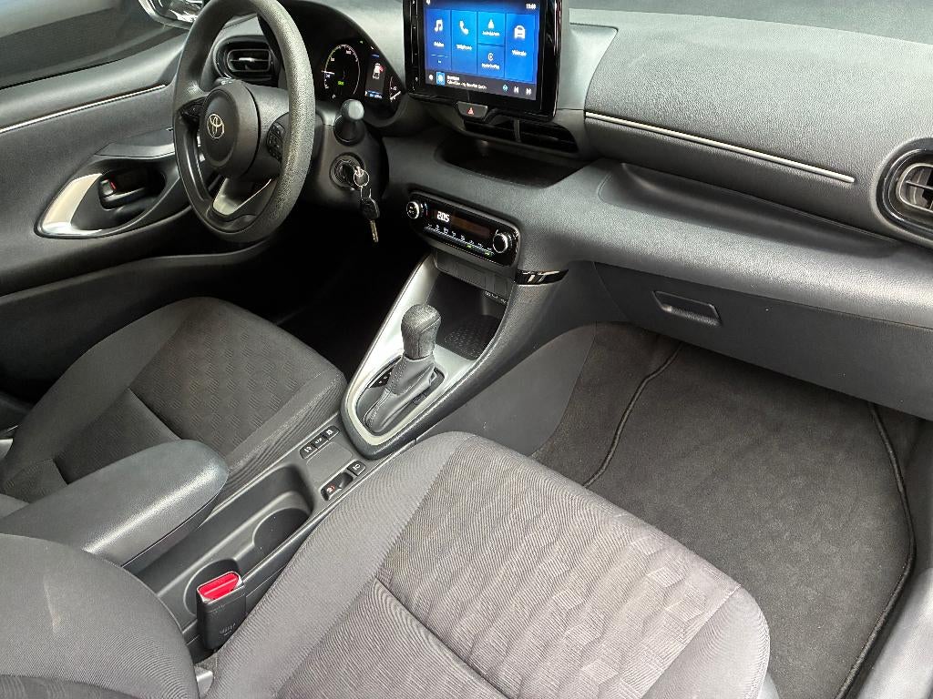 Toyota Yaris  Hybrid Carplay Camera, Auto's, 450 kg, Zwart, 1490 cc, 5 zetels