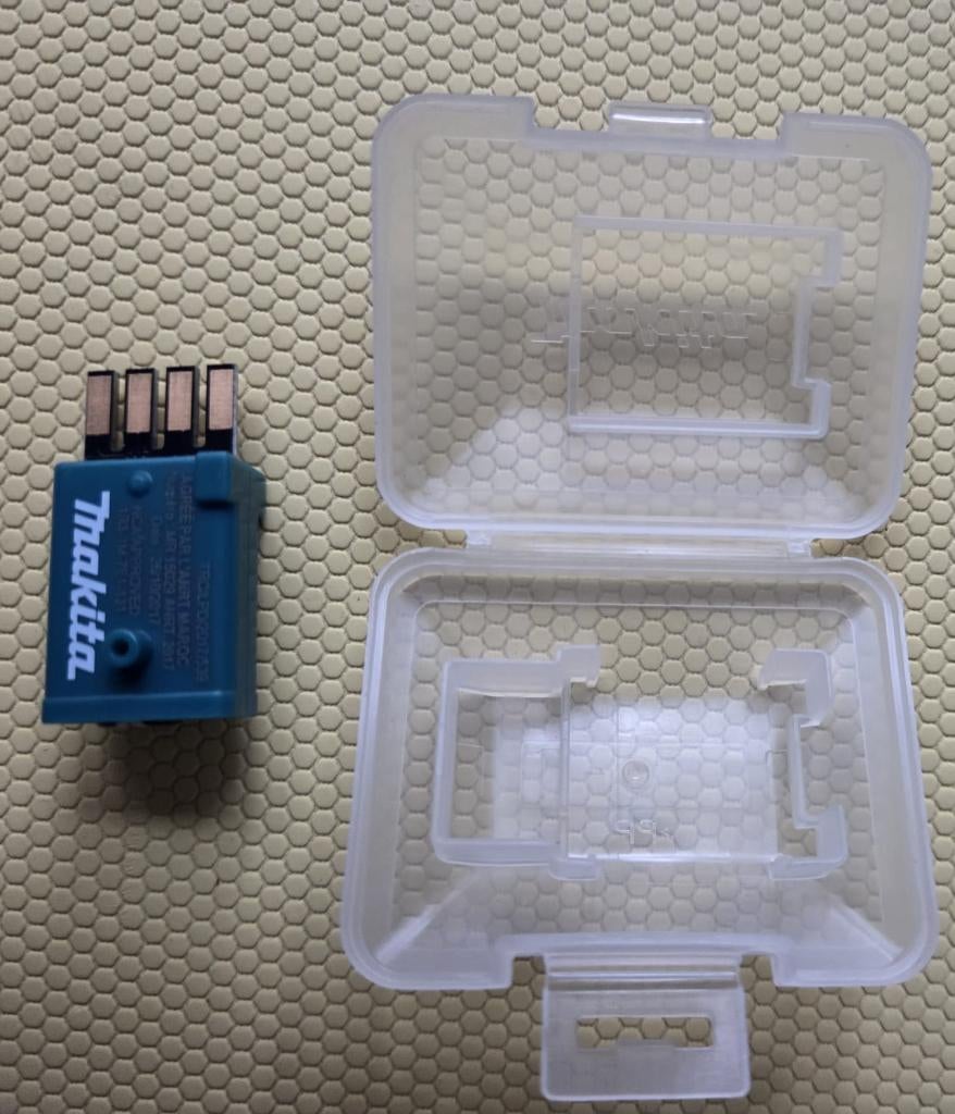 Makita WUT01 Bluetooth-eenheid - AWS-systeem, Doe-het-zelf en Bouw, Gereedschap | Machine-onderdelen en Toebehoren, Gebruikt, Ophalen