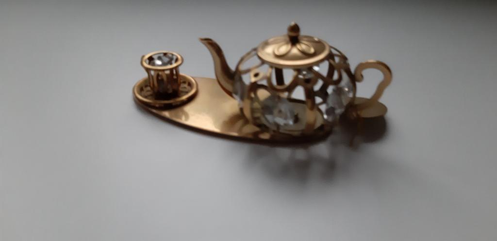 Pièce décorative en métal doré 24 carats. Avec du cristal., Enlèvement ou Envoi