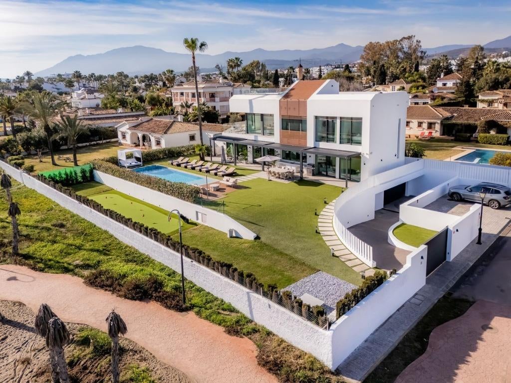 Villa te koop, New Golden Mile, Malaga, Spanje, Spanje