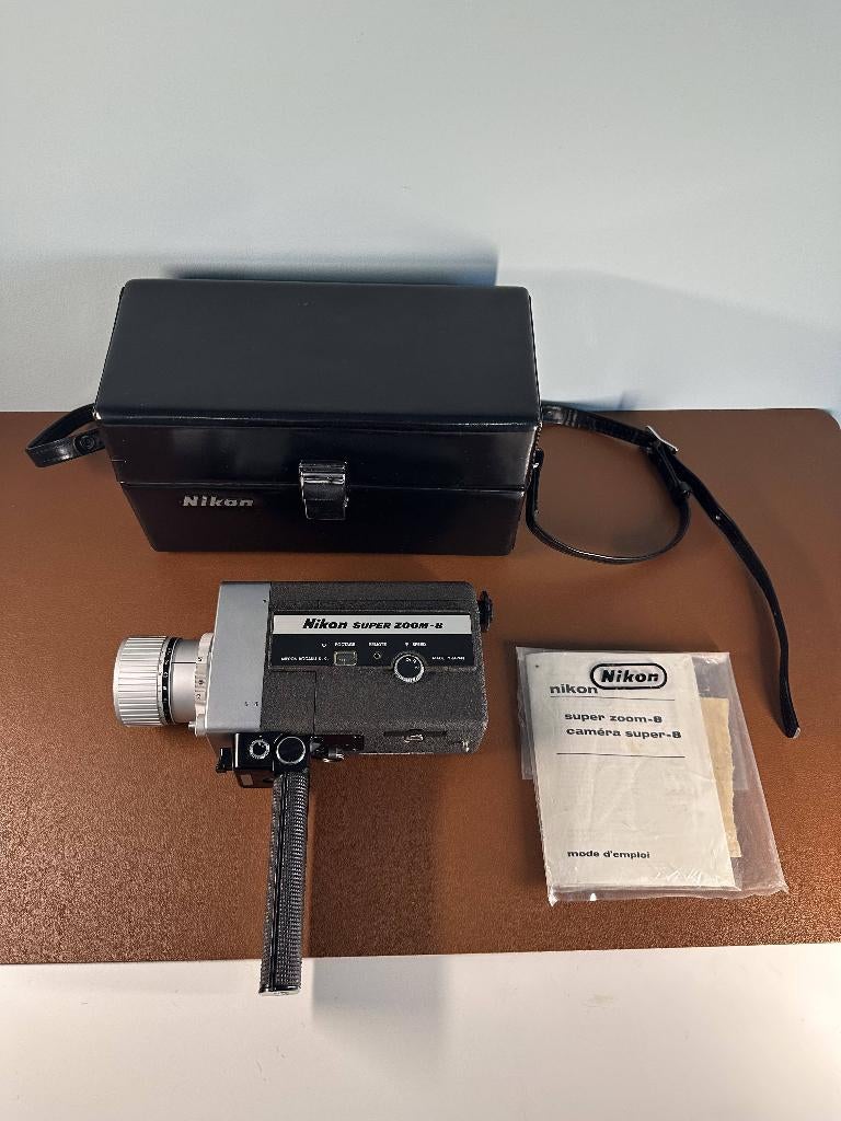 Caméra vidéo Nikon Super Zoom 8 Super 8 f/1.8, 8,8-45 mm, Enlèvement, 8 mm, Caméra