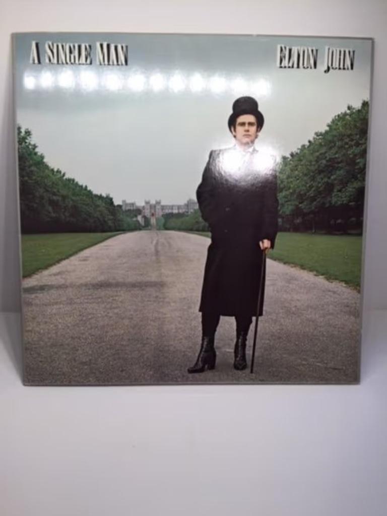 LP - Elton John - A Single Man ( Gatefold Vinyl ), Ophalen of Verzenden, Zo goed als nieuw, 12 inch, Poprock